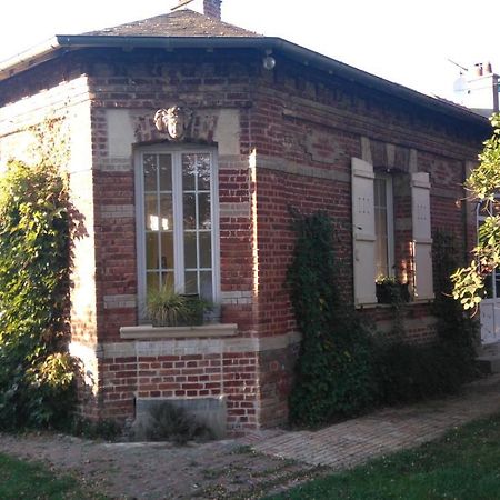 Le Jardin Des Ecureuils Hotel Demuin Kültér fotó